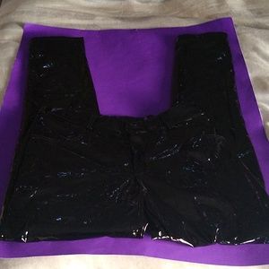 Sonja Morgan black vinyl like pants size medium